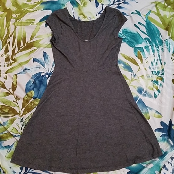 Old Navy fit and flare dress - Picture 5 of 5